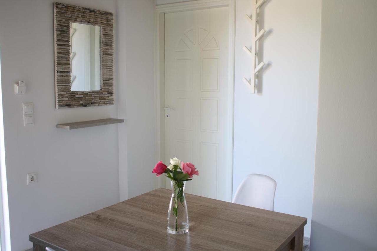 Joyas Cosy Apartment ตรากากิ ภายนอก รูปภาพ