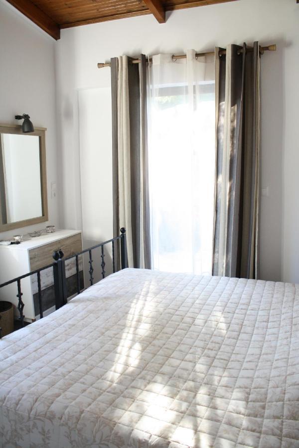 Joyas Cosy Apartment ตรากากิ ภายนอก รูปภาพ